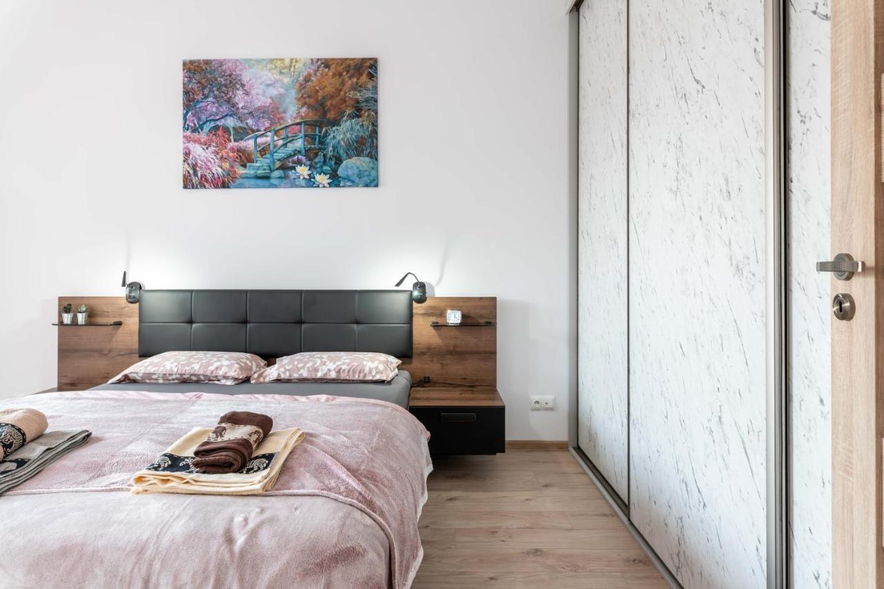 弗罗茨瓦夫Apartwro - Apartament Przy Wyspie Slodowej, Garaz, Projektor, Rowery公寓 外观 照片